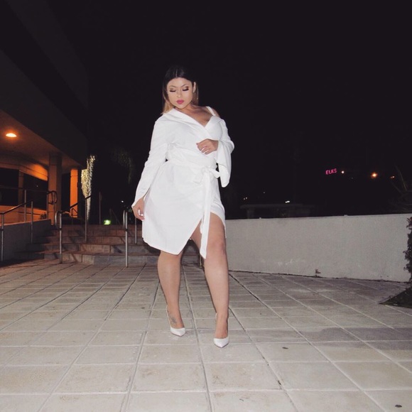 Dress - Picture 2 of 3